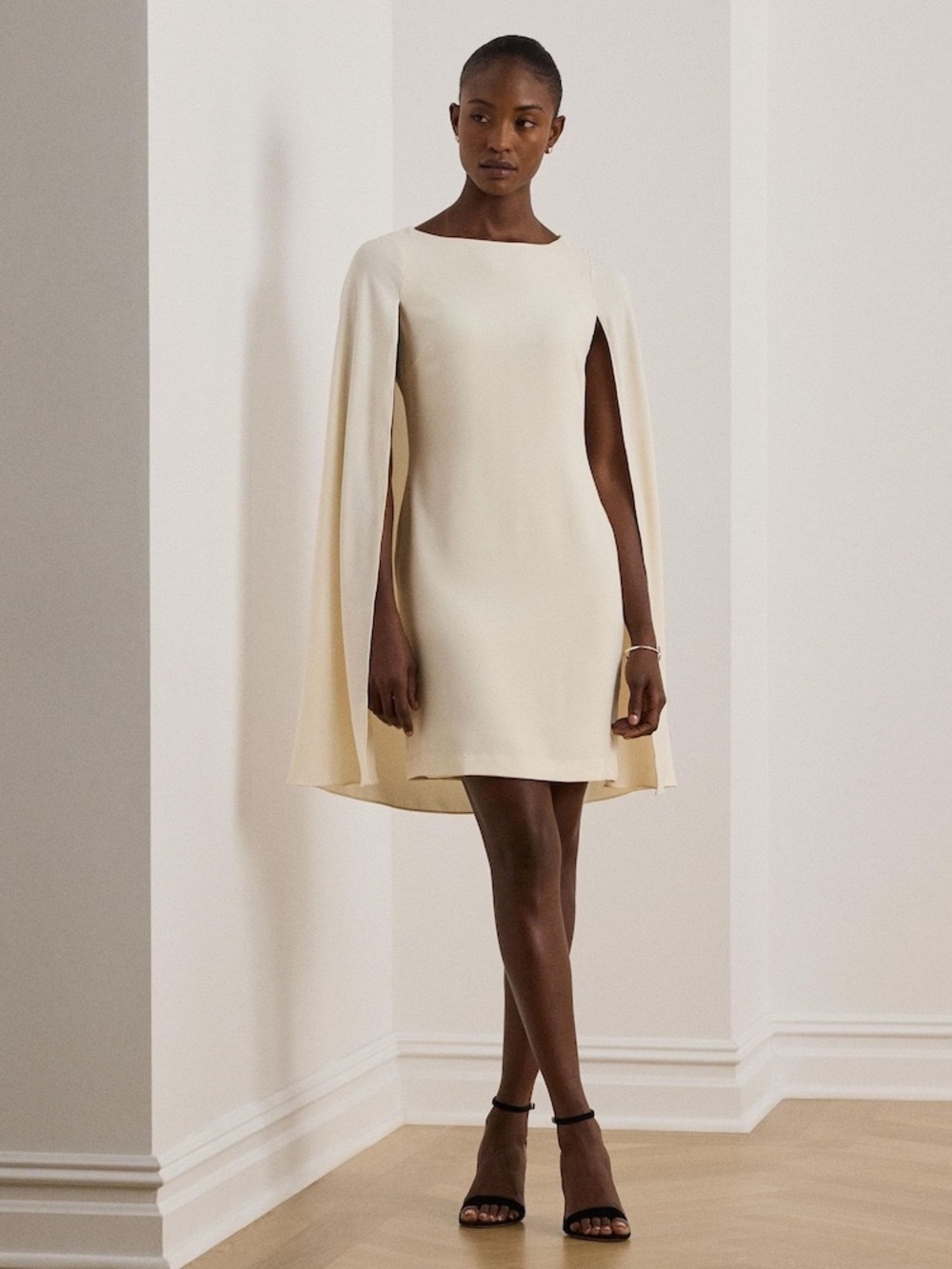 Lauren Ralph Lauren Mascarpone Cream Petra Cape Georgette size 4